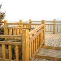 防腐木護(hù)欄