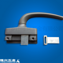 非歐標(biāo)外平開(kāi)窗多點(diǎn)鎖插槽式中二點(diǎn)執(zhí)手